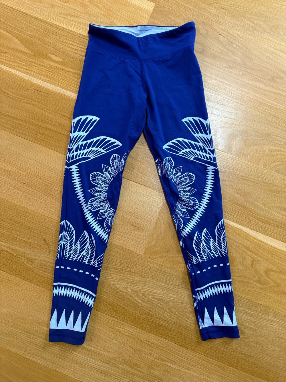 Aeropostale Royal Blue Leggings with White Floral Print